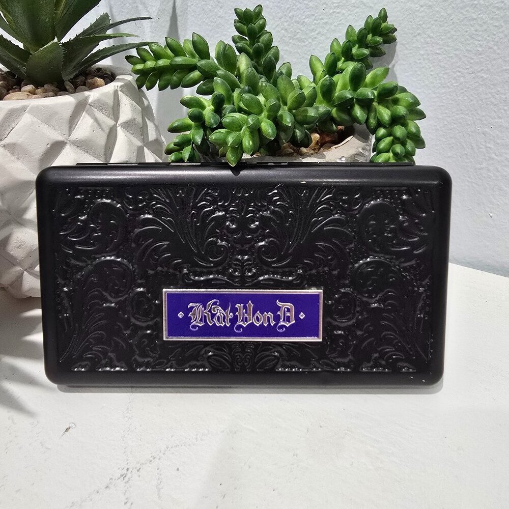 Kat Von D - Poetica True Romance Eyeshadow Palette​